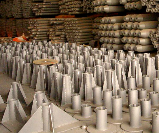 根河钢网架支托